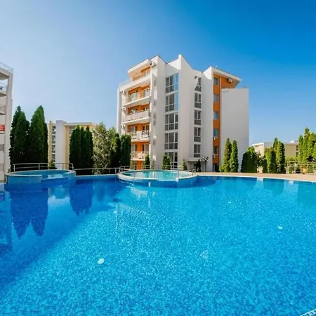 Noks - Menada Apartmán *